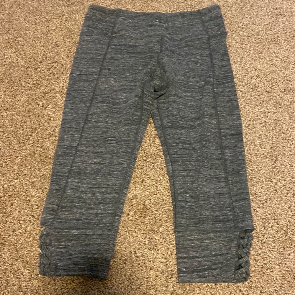 Calvin Klein Capris Size Medium